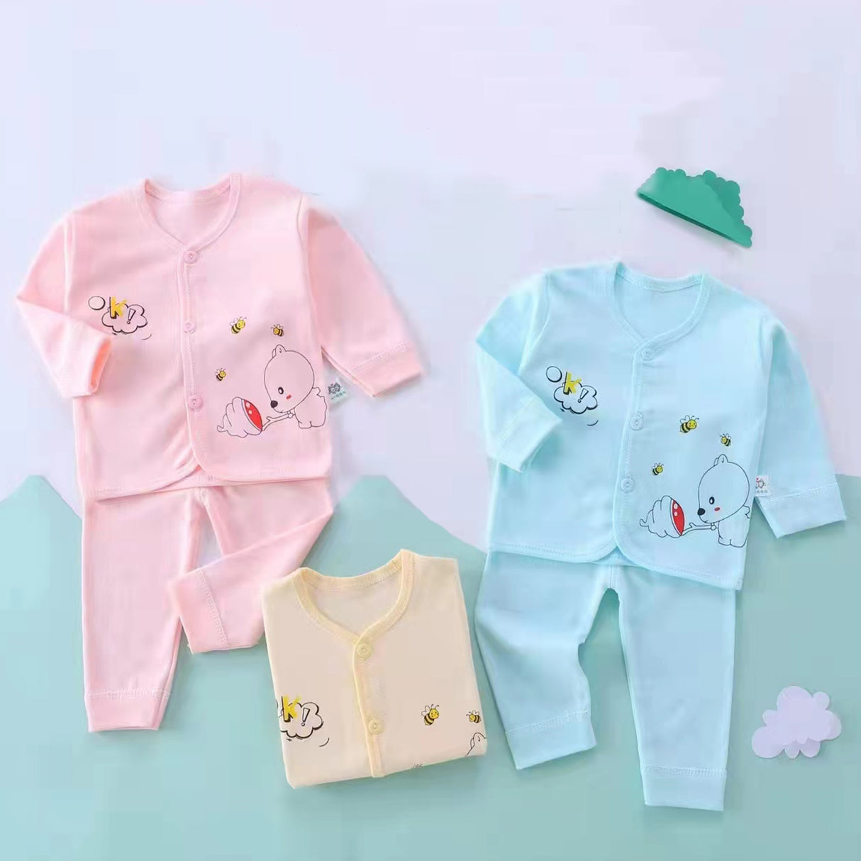 Honey Bear Full Sleeves Top And Pyjama Buttoned Cotton Night Suit