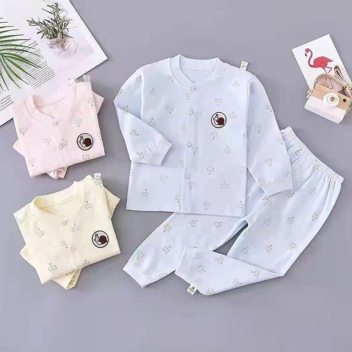 Smiling Snail Full Sleeves Top And Pyjama Buttoned Cotton Night Suit